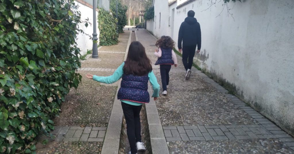 ruta al aire libre con niños