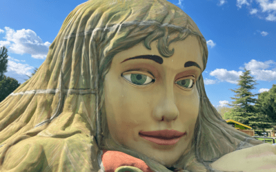La mujer gigante: una exposición sorprendente para visitar en familia