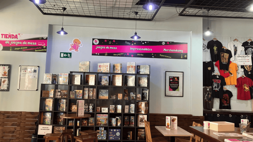Replay Boardgame Café