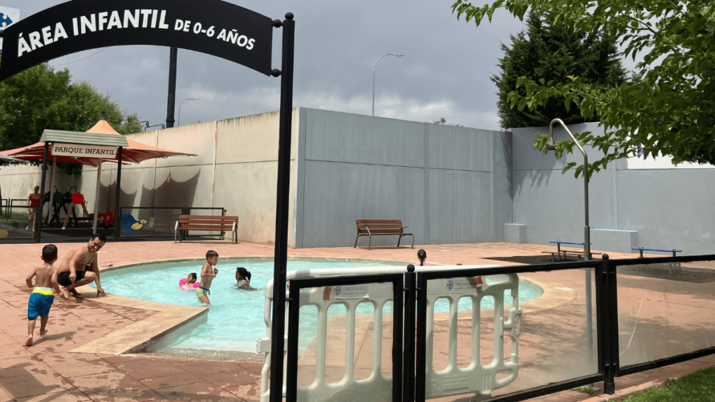 piscinas al aire libre