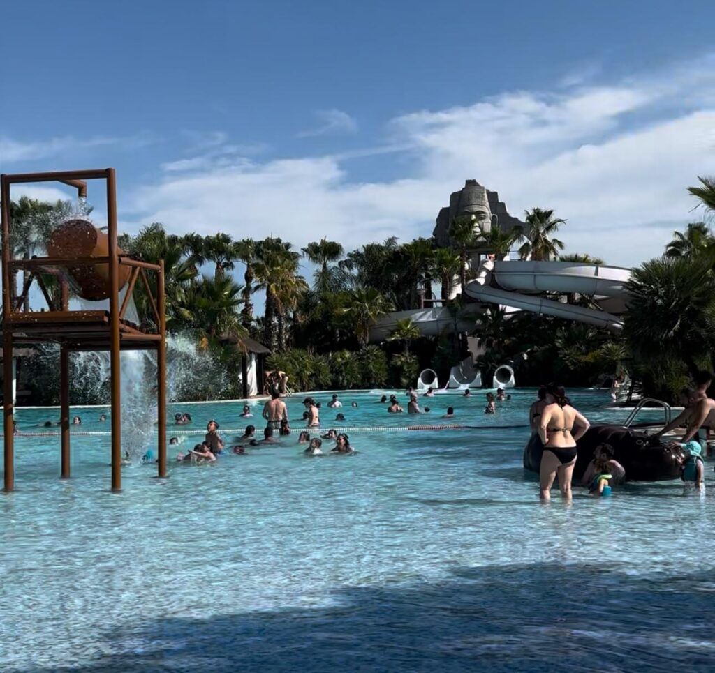 hoteles y campings con toboganes en la Comunidad Valenciana