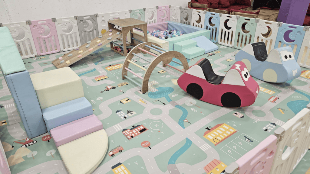 zona para peques en hormiguero kids